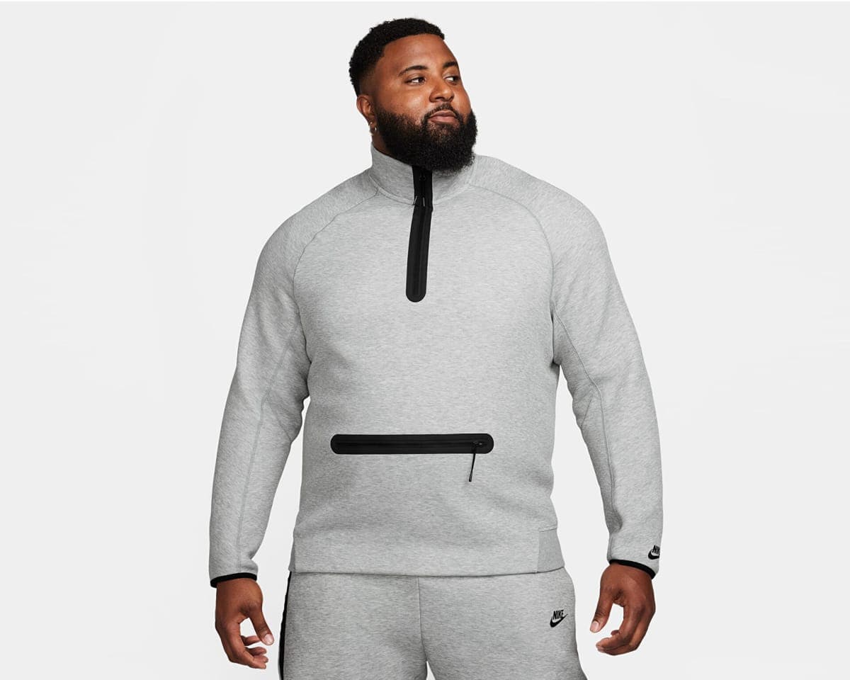 Nike Sportswear Tech Fleece 1/2 Zip - Image 2