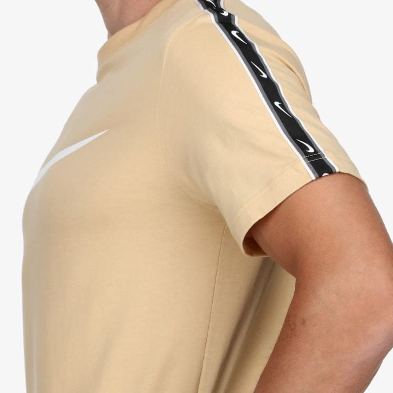 Nike Sportswear Repeat (M NSW REPEAT SW SS TEE) - Image 3