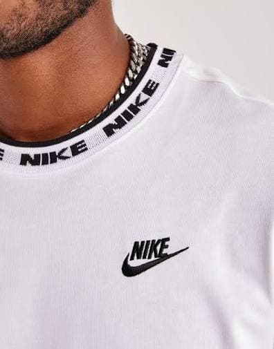 T-Shirt Nike Sportswear Club - 3